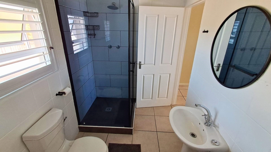 To Let 2 Bedroom Property for Rent in Big Bay Western Cape